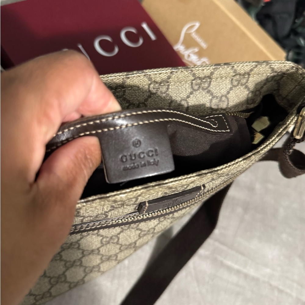 Gucci Beige and Dark Brown Crossbody Bag - Picture 6 of 10
